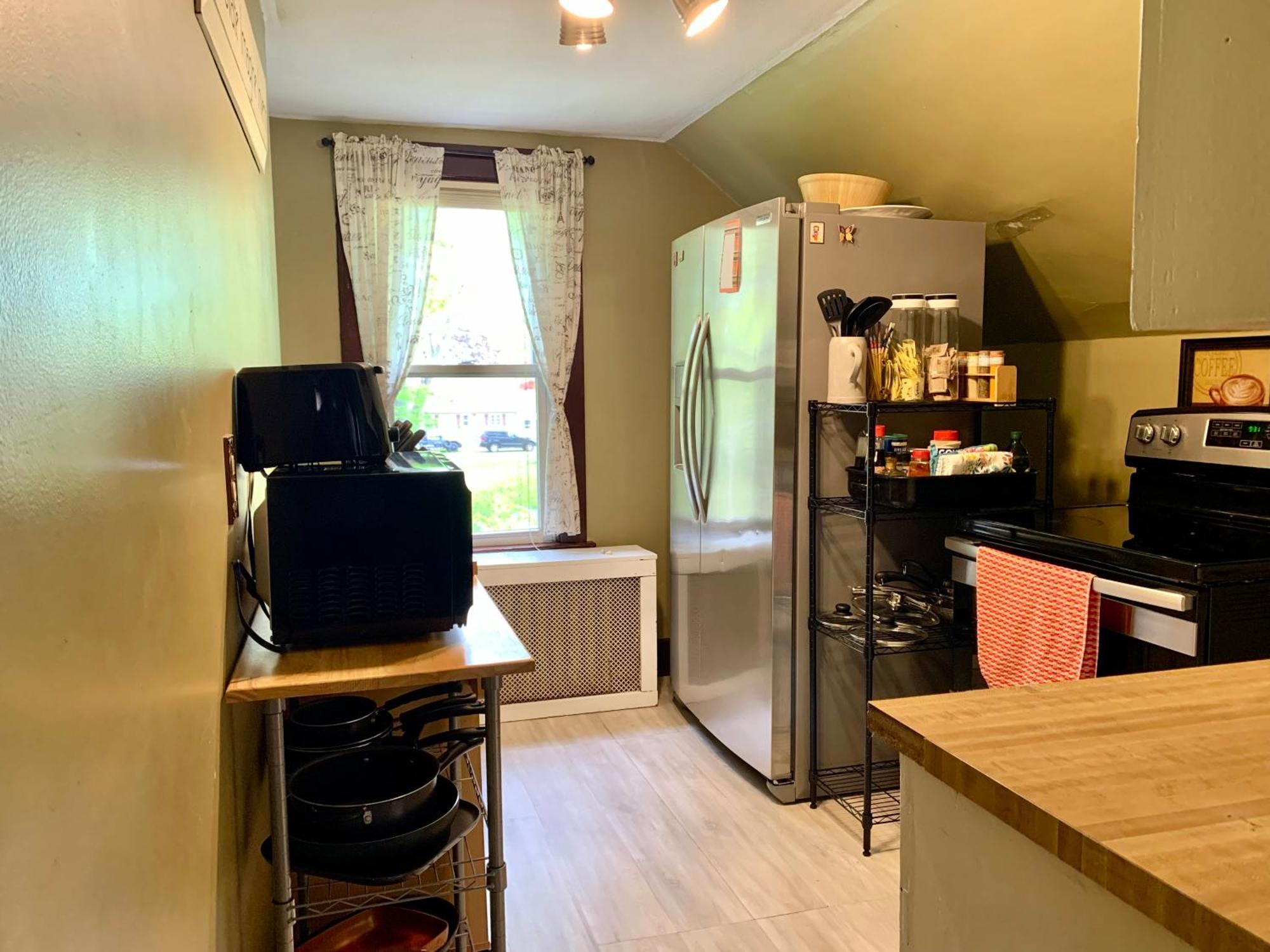 Cozy 2Nd Floor Apartment With Private Entrance Chicopee Exterior foto